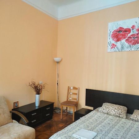 Apartment Kostuskry Str. Lviv Exteriör bild